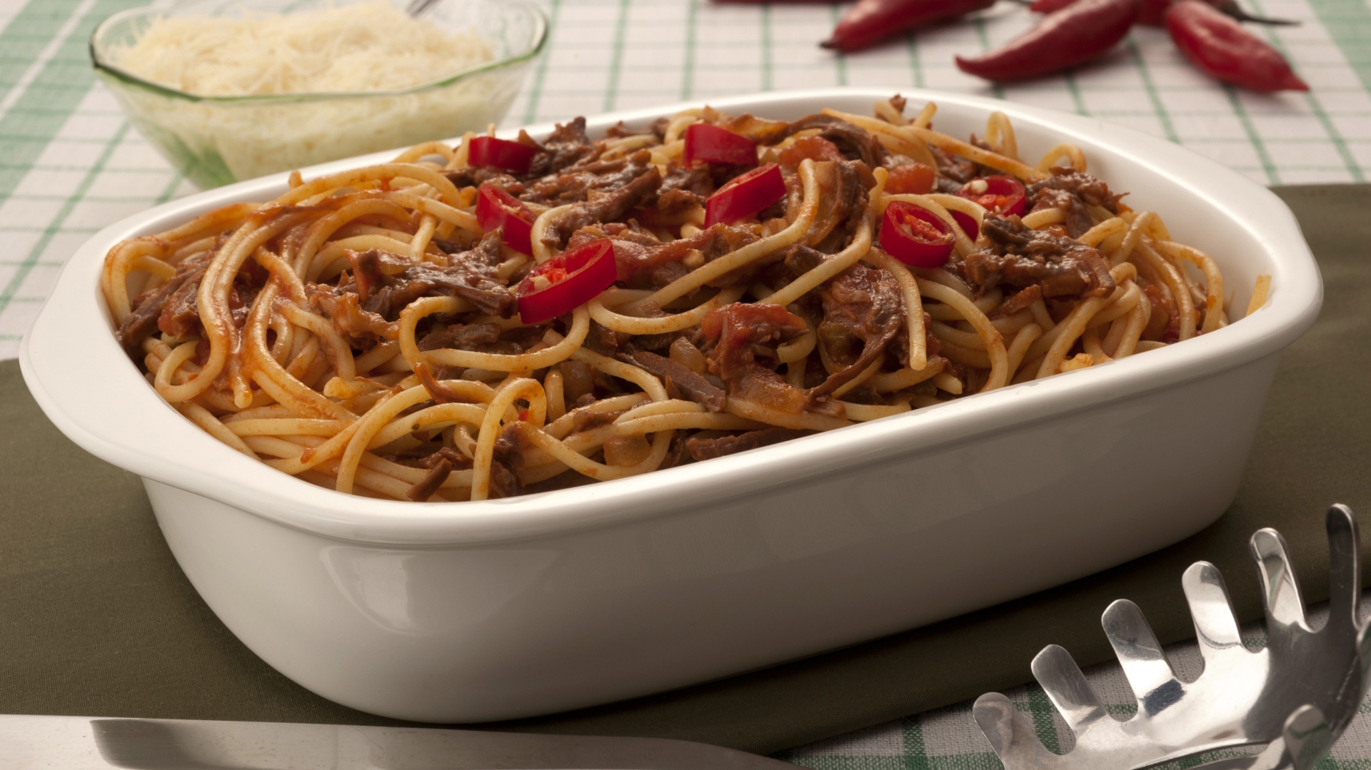Foto da receita de espaguete de carne picante