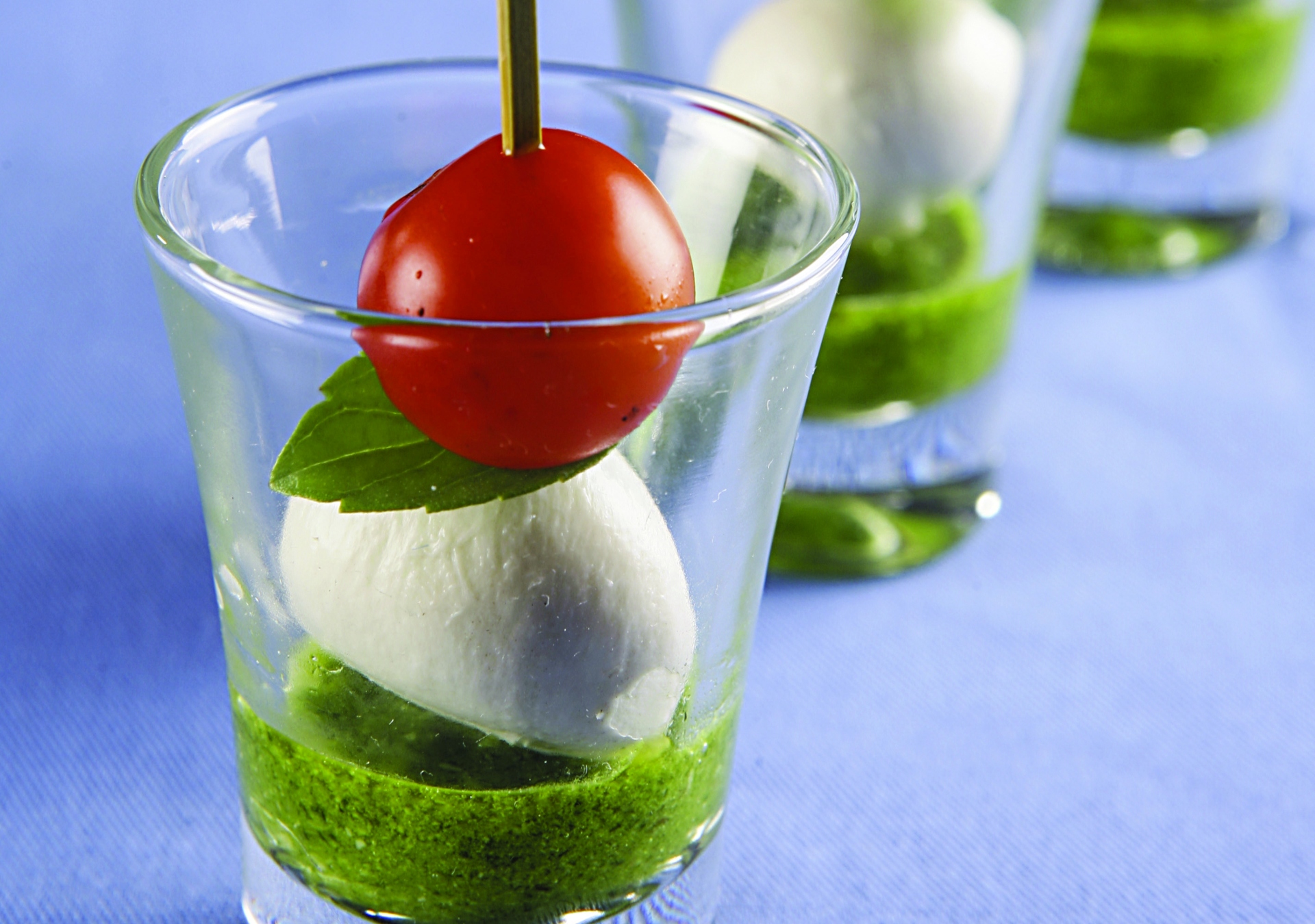 Foto da receita de espetinho caprese