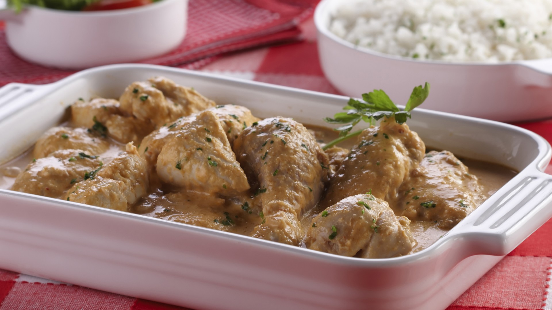Frango cremoso com cream-cheese