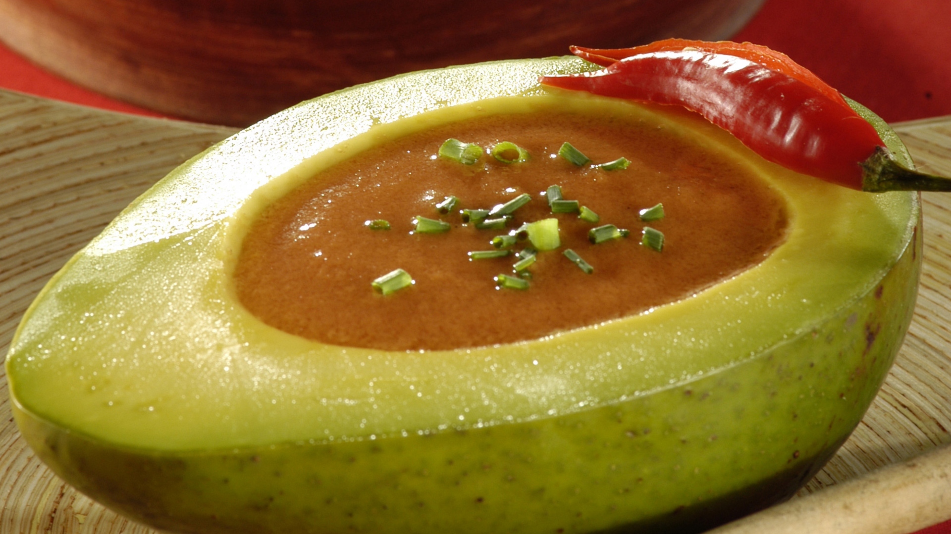 Gaspacho no abacate