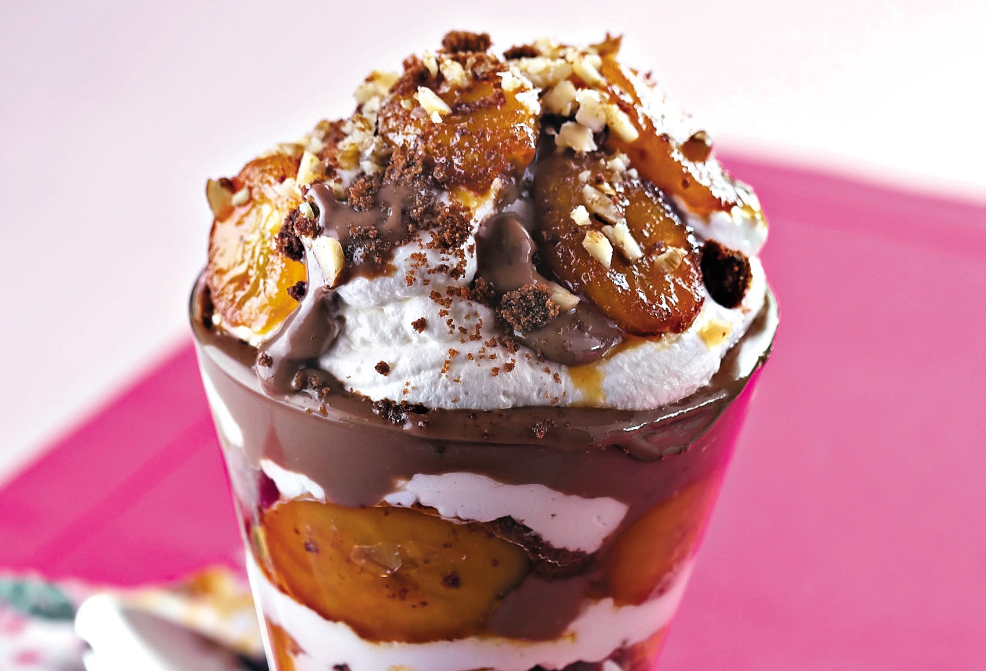 Gelado de banana caramelada com chocolate