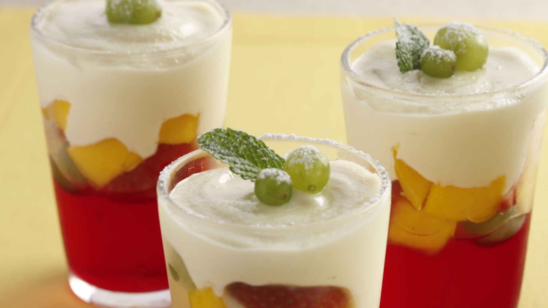 Gelado de leite condensado com gelatina