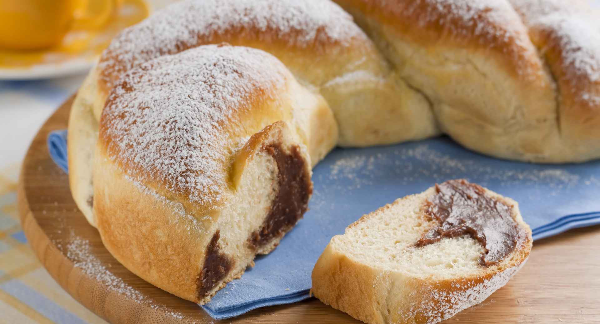 Foto de Rosca com recheio de brigadeiro