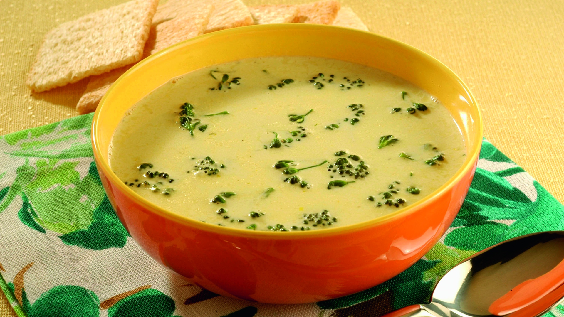 Creme de brócolis.