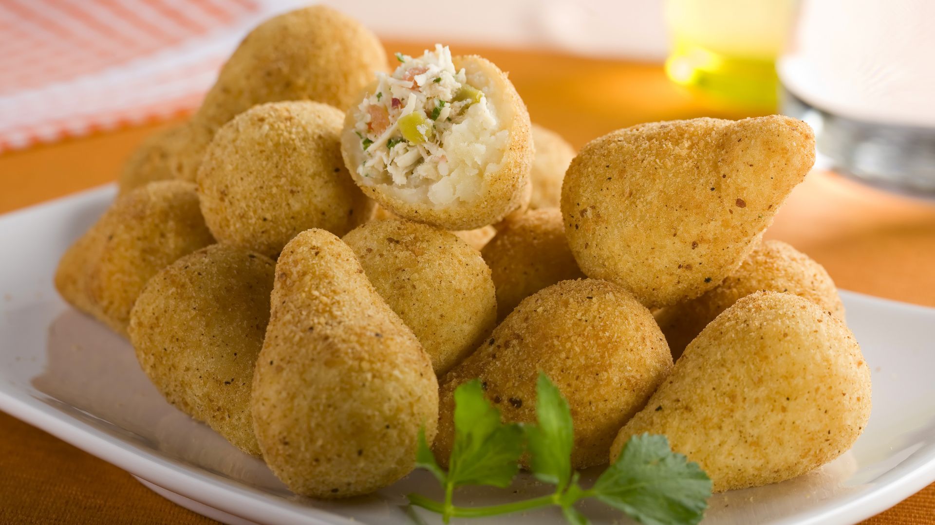Coxinha com Massa de Arroz