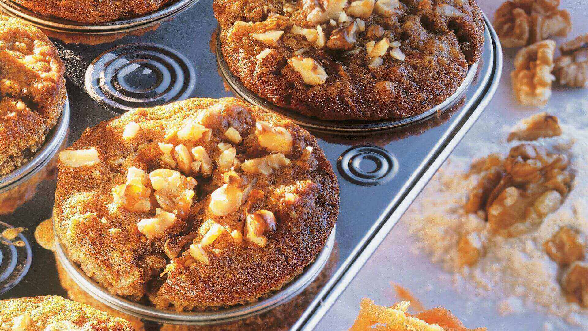 Muffin de Cenoura, Nozes e Coco
