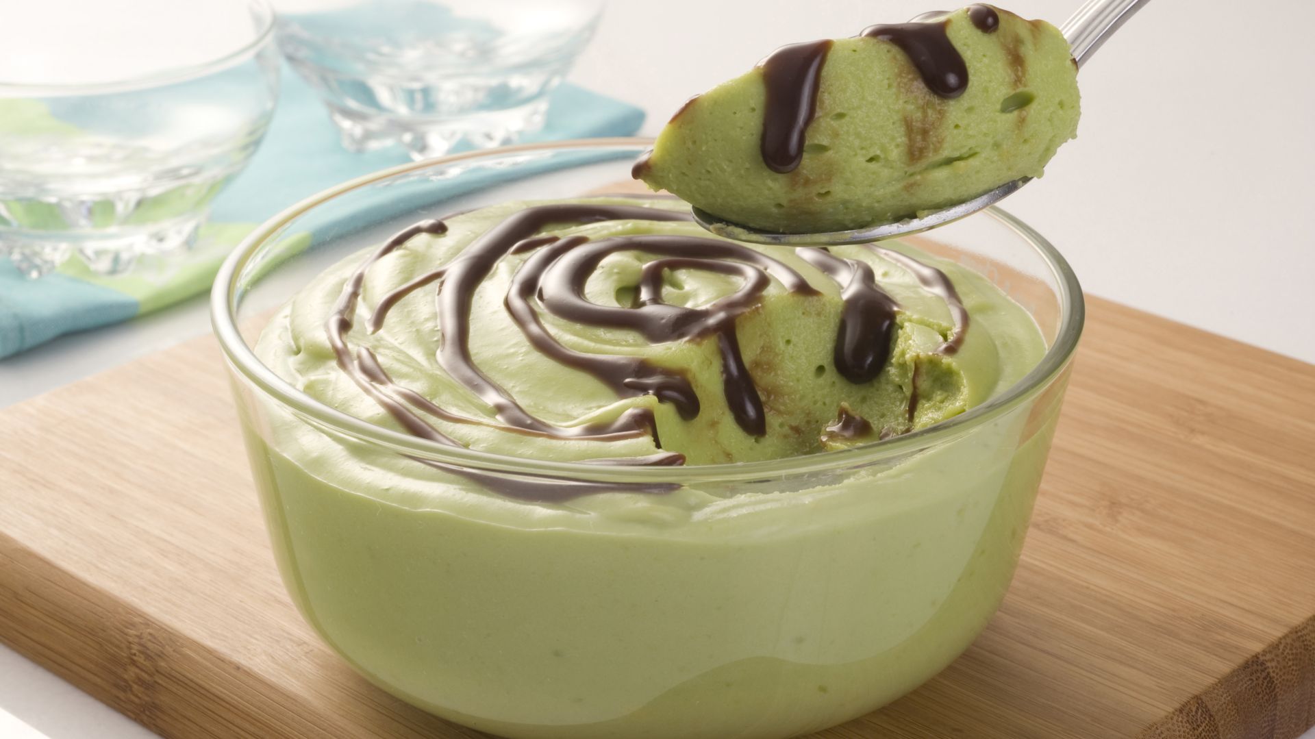 Musse de abacate com chocolate