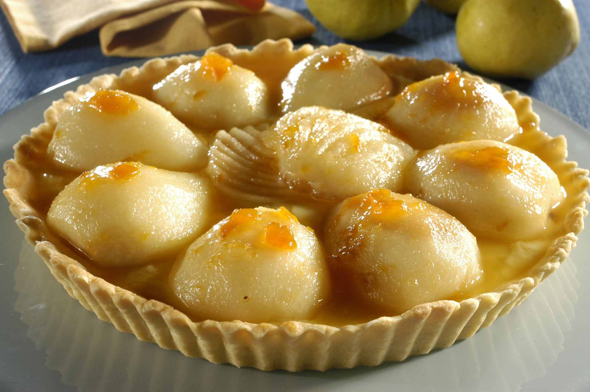 Foto de Torta de pêra e geleia de damasco