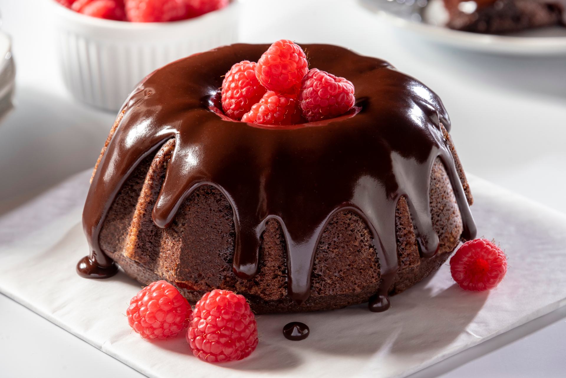 Bolo de Ganache e Frutas - Getty Images