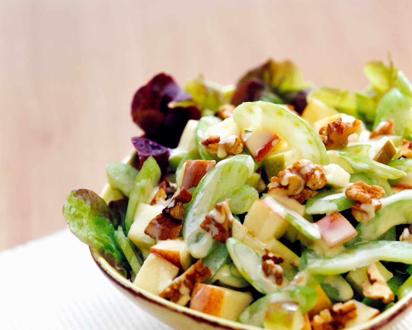 Salada de Maçã e Nozes - Getty Images