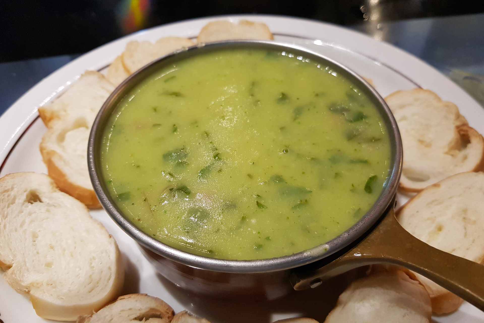 Caldo verde vegano