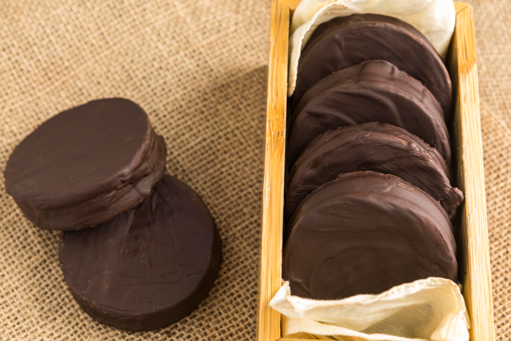 Que tal esses Alfajores de Chocolate Caseiros deliciosos? Faça agora!