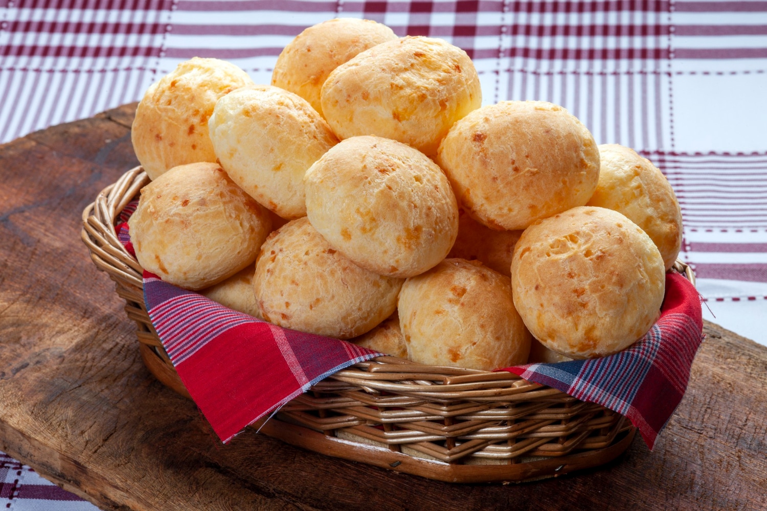 Pão de Queijo Mineiro para arrasar no café da manhã!