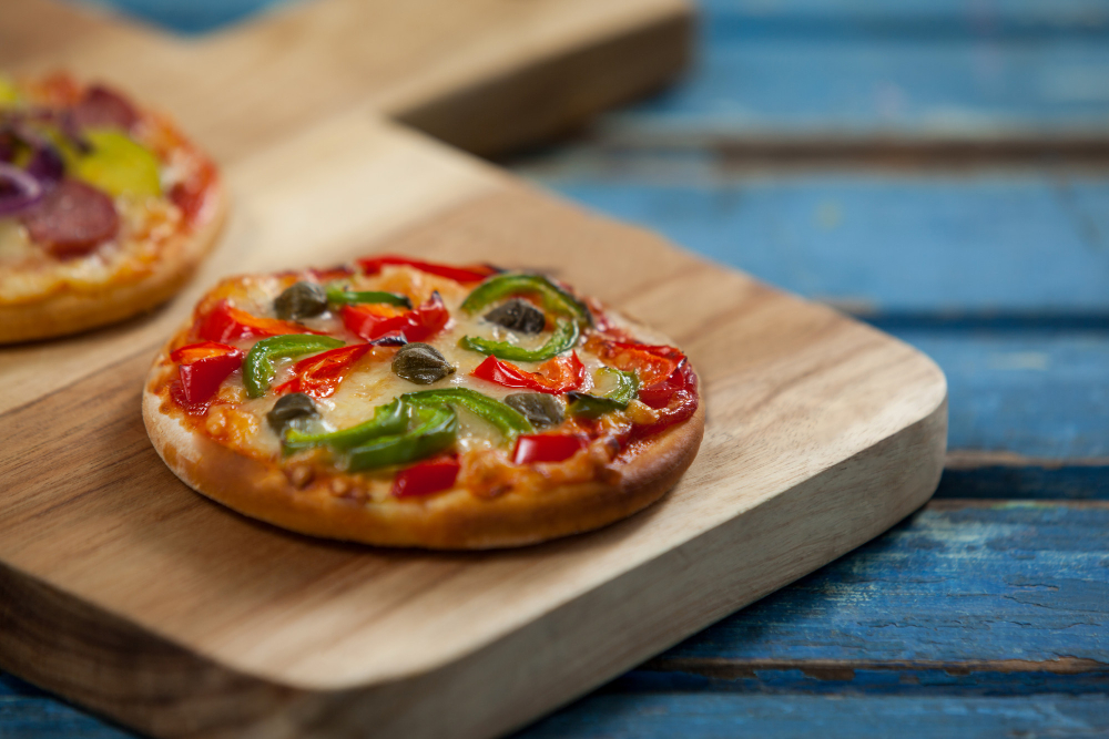 Mini Pizza Vegetariana da Tia Maria é uma delícia em cada mordida!