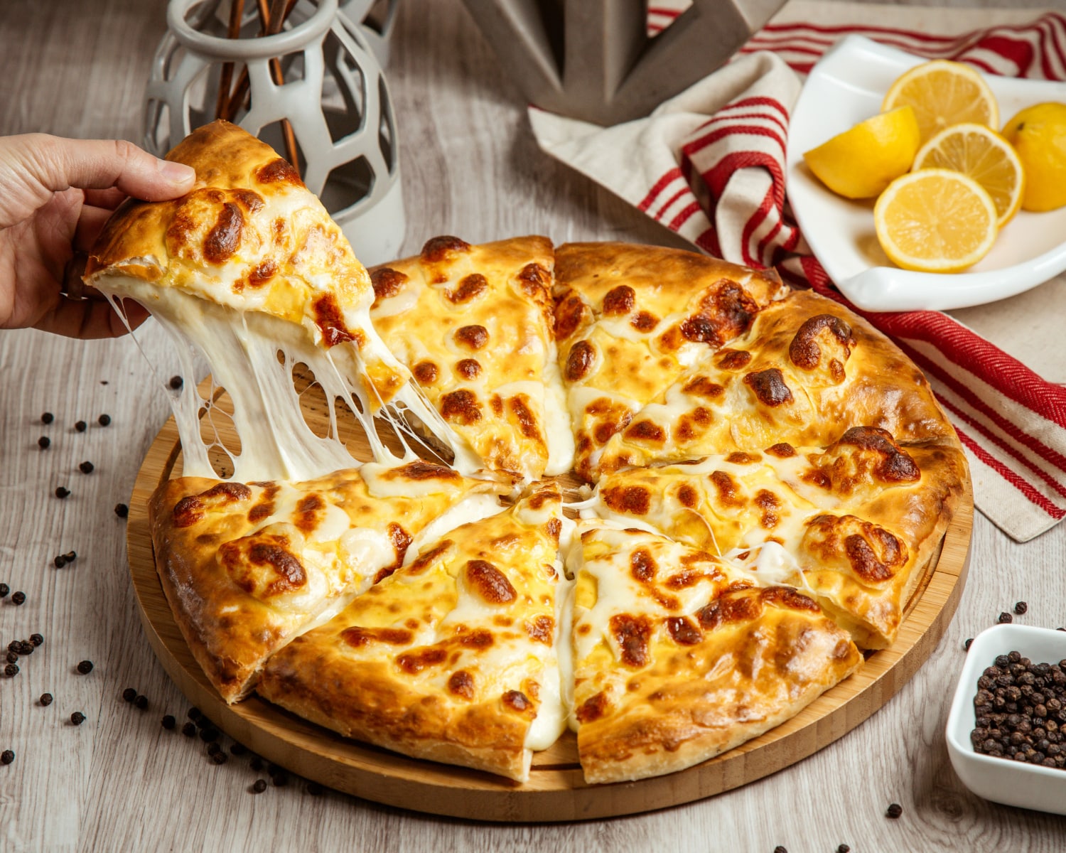 Pizza de 4 Queijos Gostosa