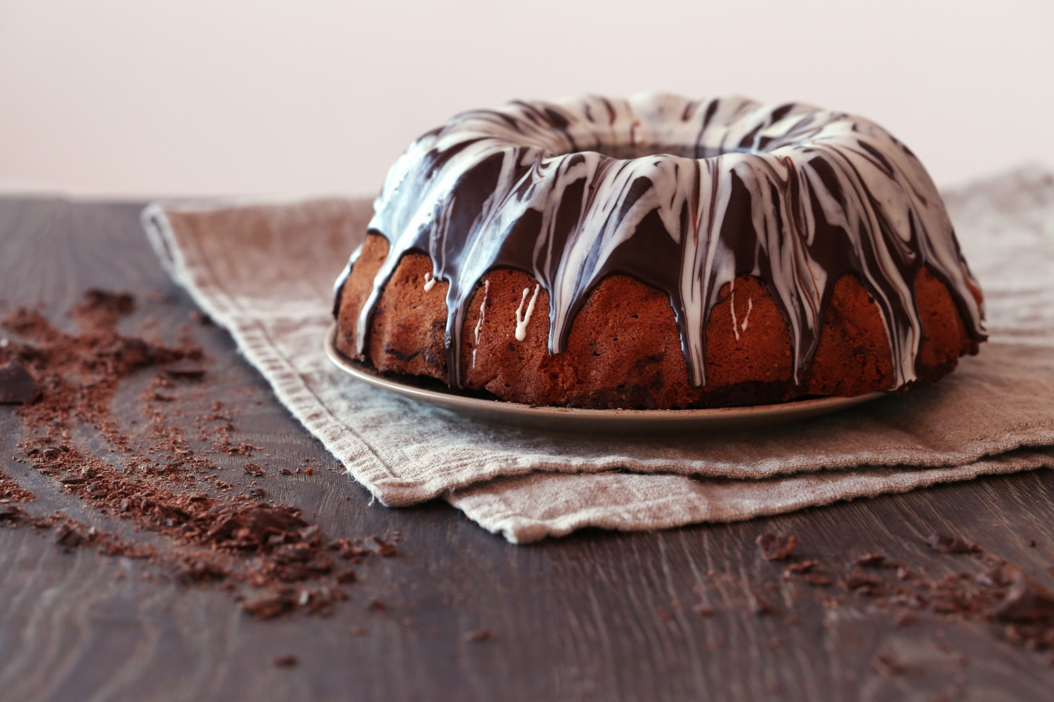Corre aqui e faça esse Bolo de Fubá com Cobertura de Chocolate!