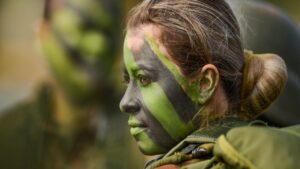 Alistamento militar feminino começa em 1° de janeiro; veja as regras