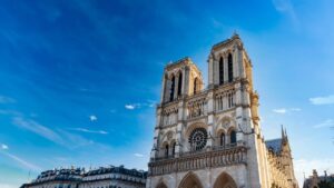 Como foi a restauração da Catedral de Notre-Dame? Ferramentas medievais, participação brasileira e mais