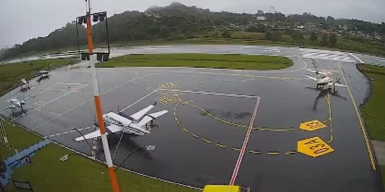 É perigoso voar com chuva e vento_ Entenda a relação do clima com o acidente de avião em Gramado