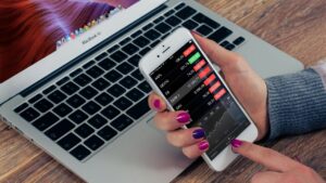Paralisação afeta a compra de Tesouro Direto: entenda! (Imagem: Unsplash/Firmbee.com)