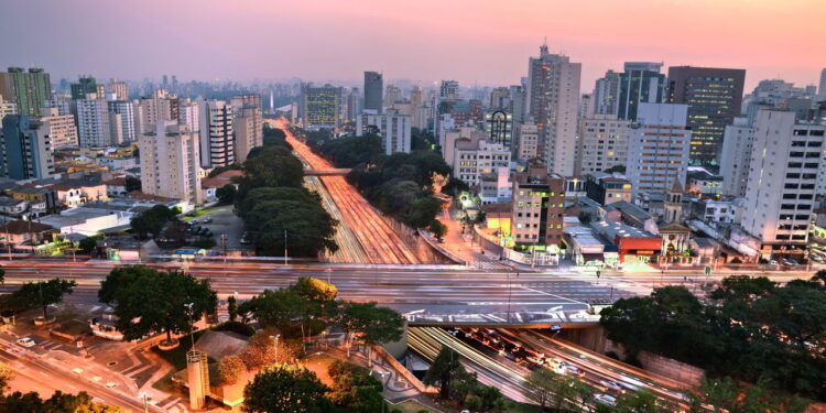 Cidade de São Paulo. Créditos: (depositphotos.com / lhboucault)