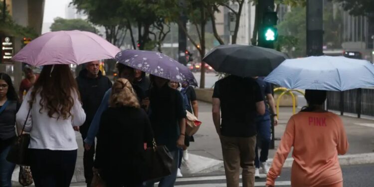 alerta laranja de tempestade