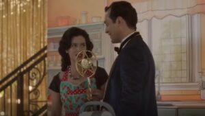 Alfredo e Anita se beijam