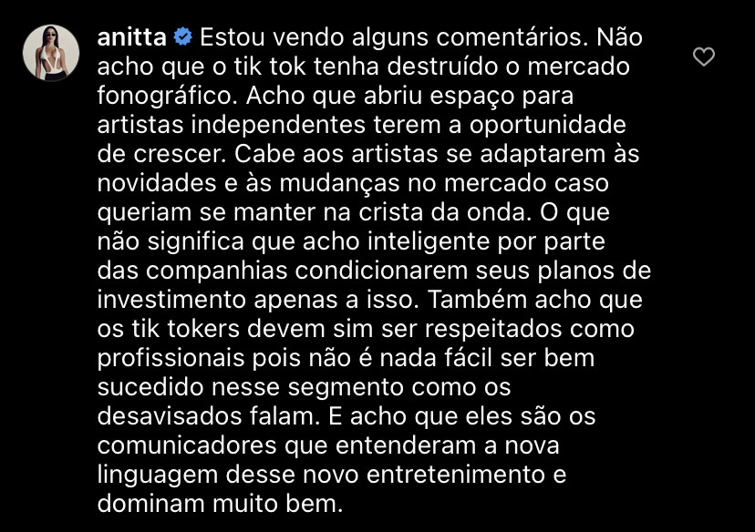 Comentário de Anitta na página 'Vem Me Buscar Hebe'