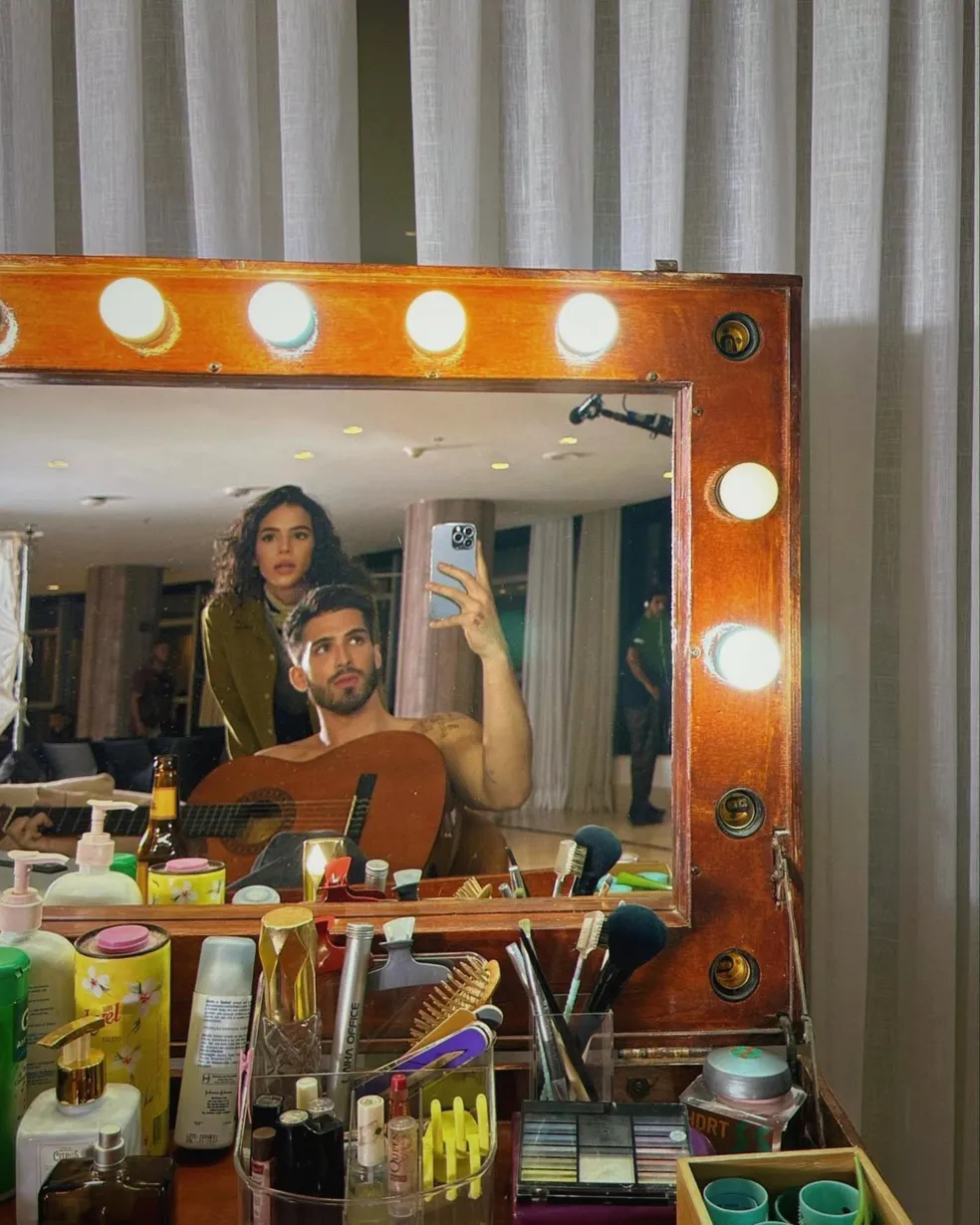 João Guilherme e Bruna Marquezine