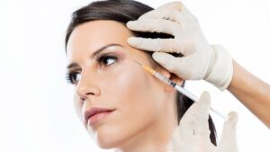 Veja quando é indicado começar com o botox preventivo