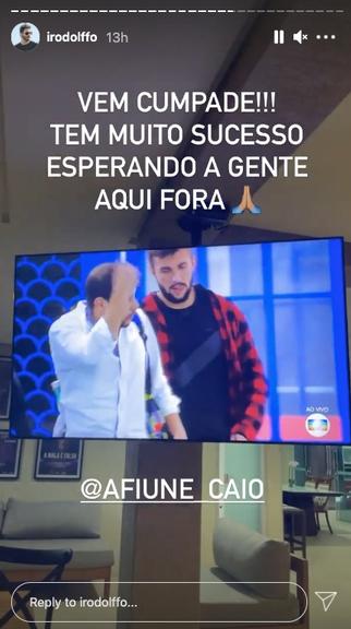 Rodolffo brinca sobre reencontro de Caio com noiva após mais de dois meses confinado