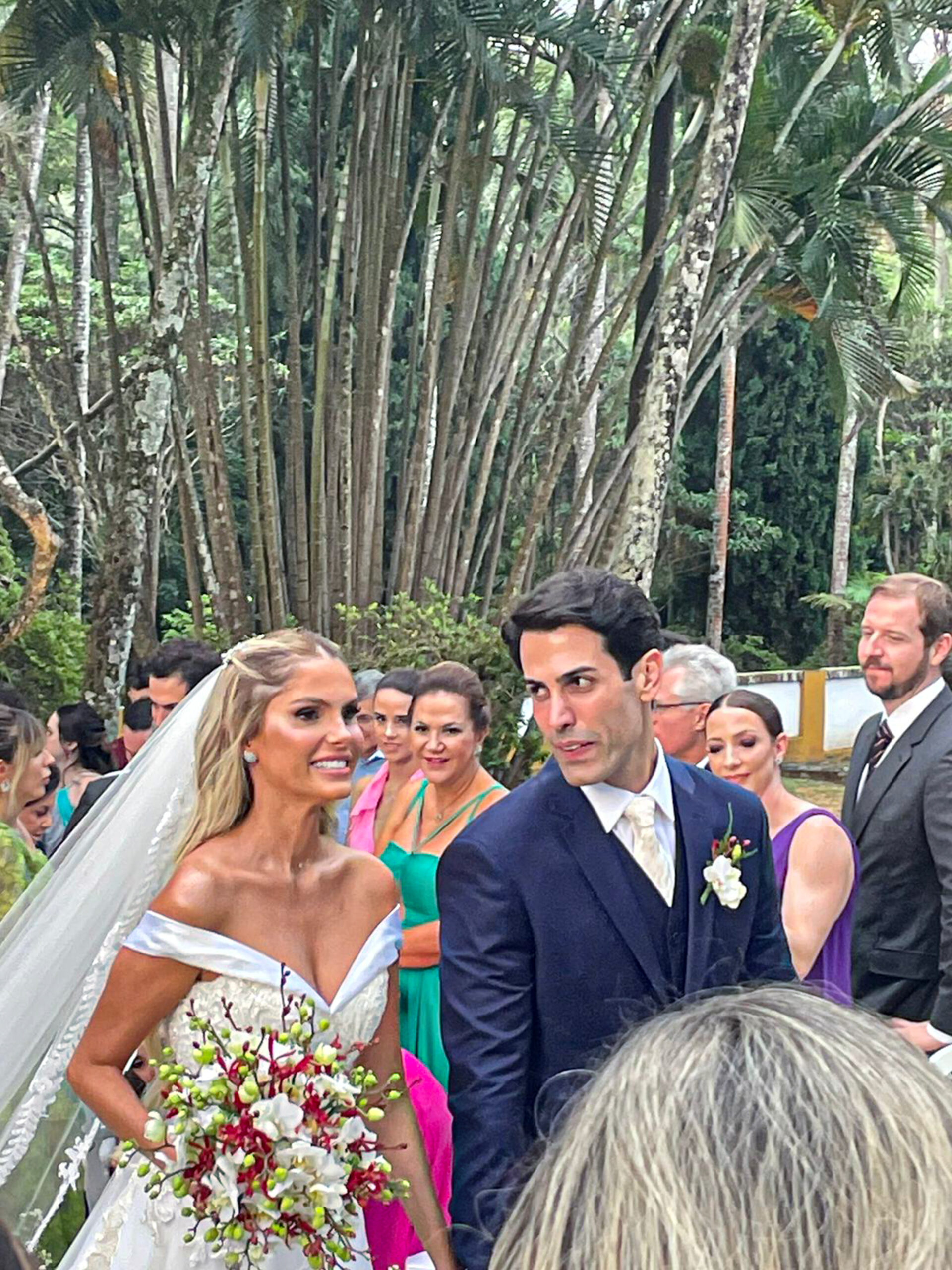 Bárbara Evans e Gustavo Theodoro