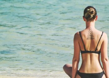 como proteger a tatuagem do sol