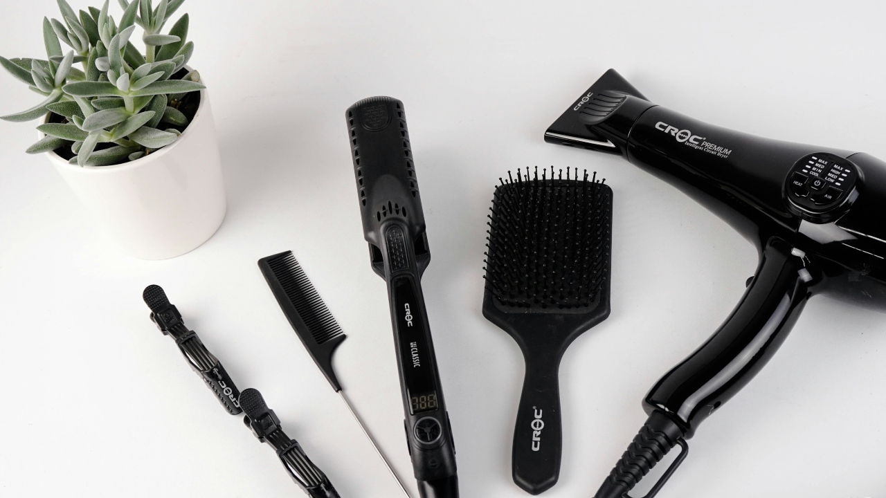 Escovar o cabelo com frequência foi uma alternativa para adiar a desistência da transição capilar