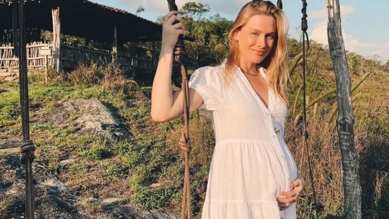 Fiorella Mattheis grávida de seu primeiro filho