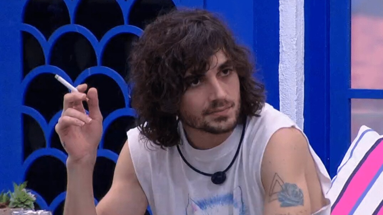 Vício de Fiuk em cigarros chamou a atenção durante participação do jovem no BBB 21