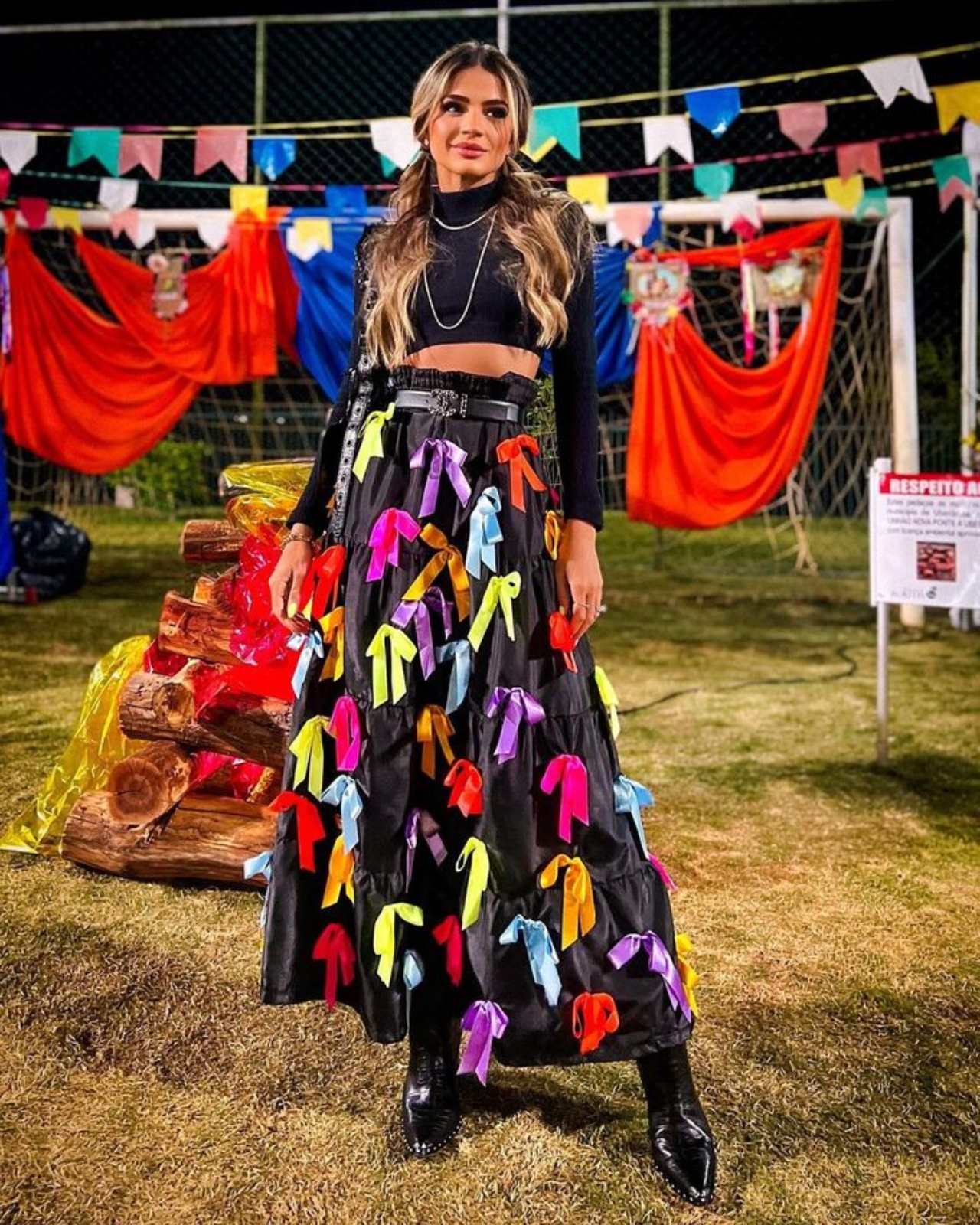 A customização de peças clássicas é um alternativa para compor os looks de Festa Junina