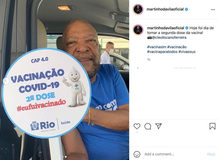 Martinho da Vila recebe segunda dose de vacina contra Covid-19