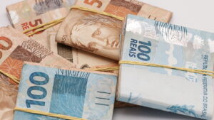 Abono Salarial começa a ser pago e muitos ainda podem sacar valores antigos