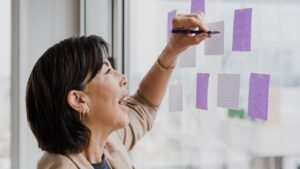 Como transformar metas em realidade? Veja 5 práticas simples para 2025