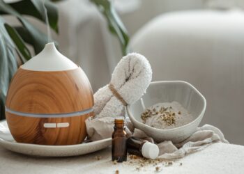 Está com insônia? Aposte em aromaterapia! Veja os melhores óleos essenciais para dormir bem