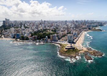 Essas cidades brasileiras estão bombando nas buscas de férias