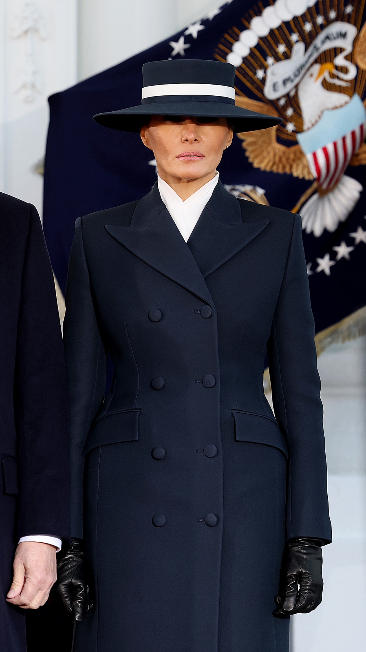 Detalhes do look de Melania Trump