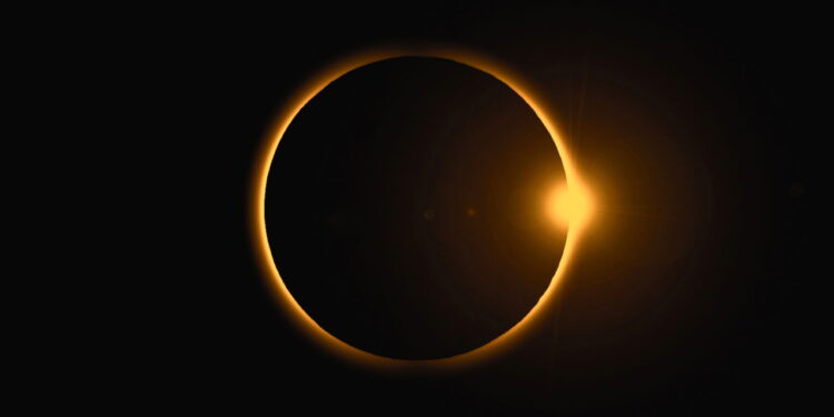 Eclipse. Créditos: (depositphotos.com / sbhaumik)