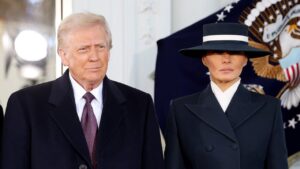 look de Melania Trump