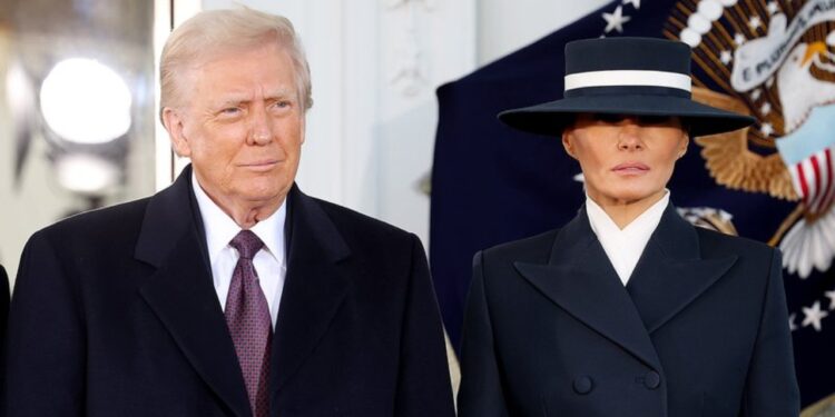 look de Melania Trump