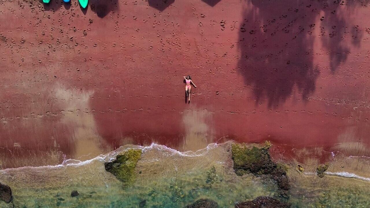 Búzios esconde um paraíso cor de rosa intocado