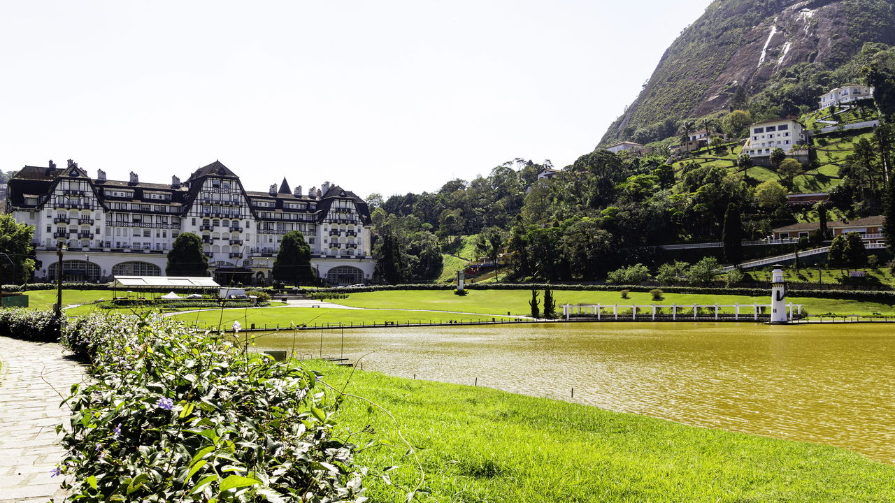 O Rio de Janeiro esconde paraísos naturais longe da folia