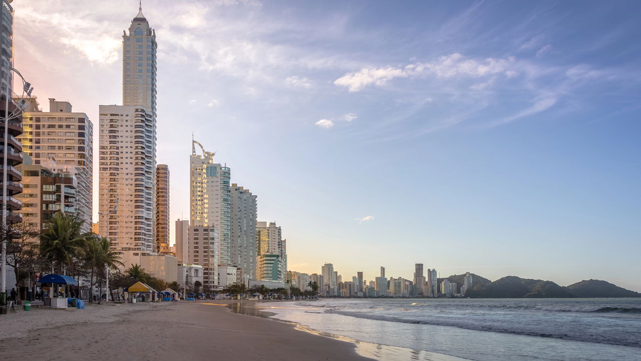 Relatório revela praias próprias para  banho em Balneário Camboriú