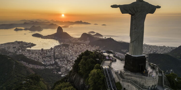 Produto raro descoberto no Brasil pode tornar o país um dos mais ricos do mundo